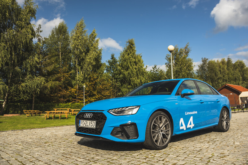 Audi A4 Limousine