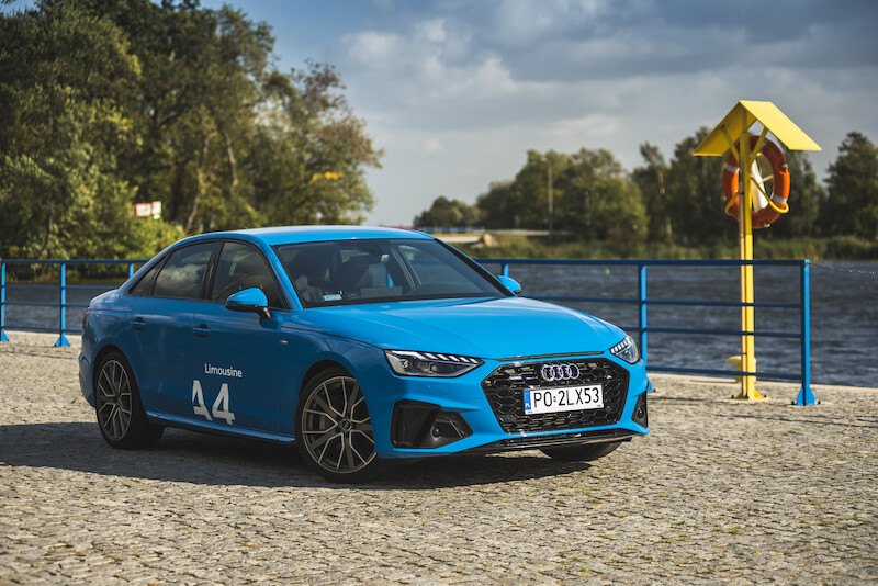 Audi A4 Limousine