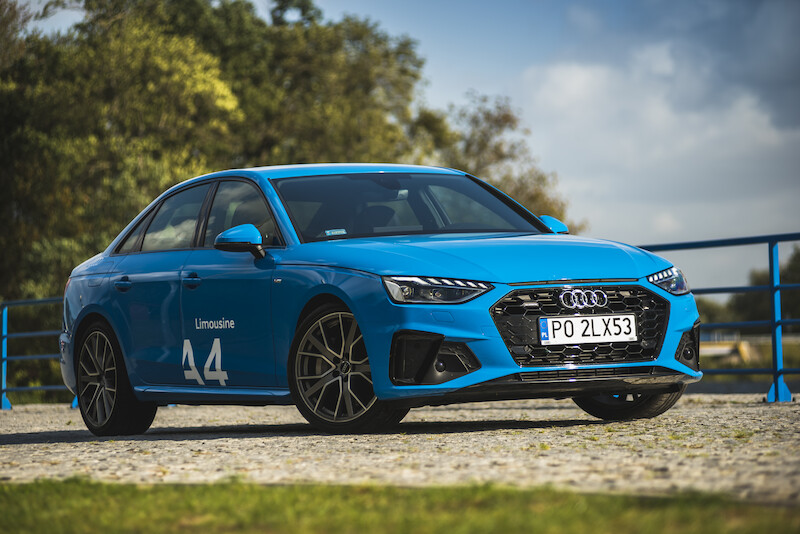Audi A4 Limousine