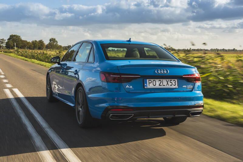 Audi A4 Limousine