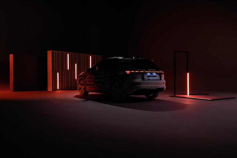 Nowy wymiar mobilności elektrycznej: Audi Q4 e-tron wyznacza standardy w zakresie wnętrza i systemów obsługi