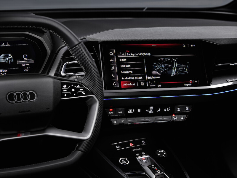 Nowy wymiar mobilności elektrycznej: Audi Q4 e-tron wyznacza standardy w zakresie wnętrza i systemów obsługi