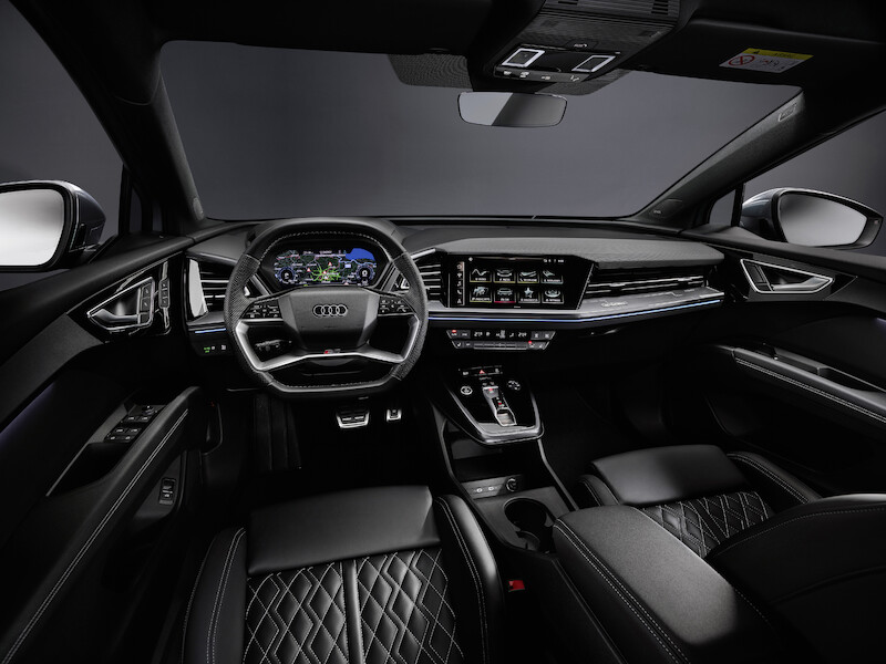 Nowy wymiar mobilności elektrycznej: Audi Q4 e-tron wyznacza standardy w zakresie wnętrza i systemów obsługi