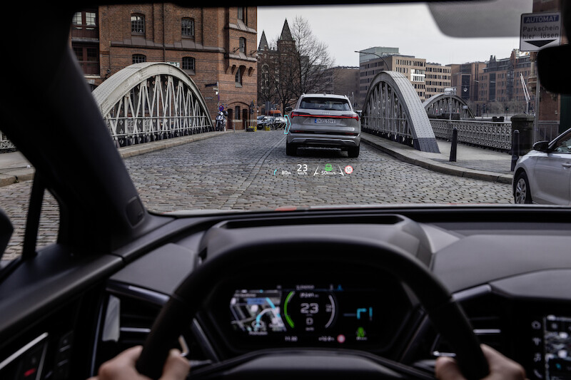 Nowy wymiar mobilności elektrycznej: Audi Q4 e-tron wyznacza standardy w zakresie wnętrza i systemów obsługi