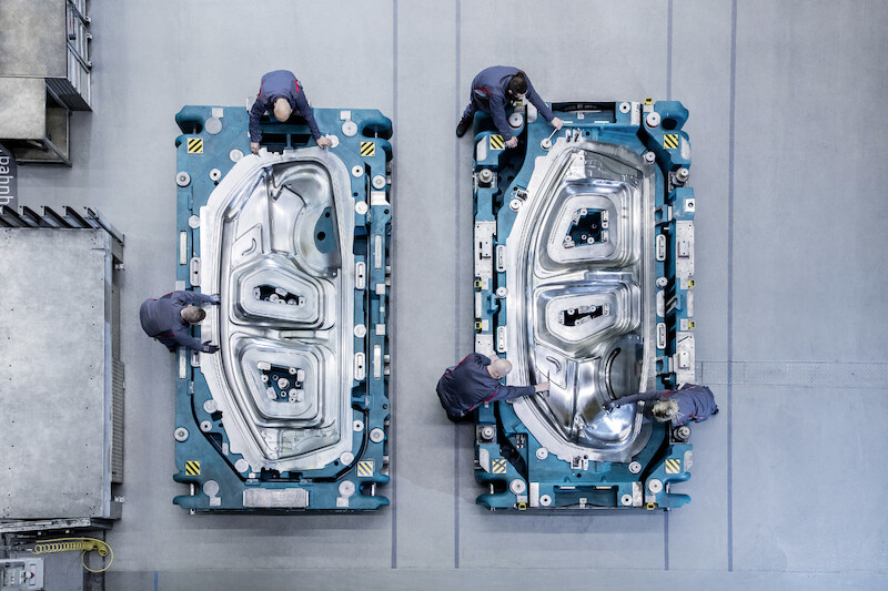 Precyzja w każdym calu: emocjonalny design Audi Q4 e-tron wykuwa się w metalu