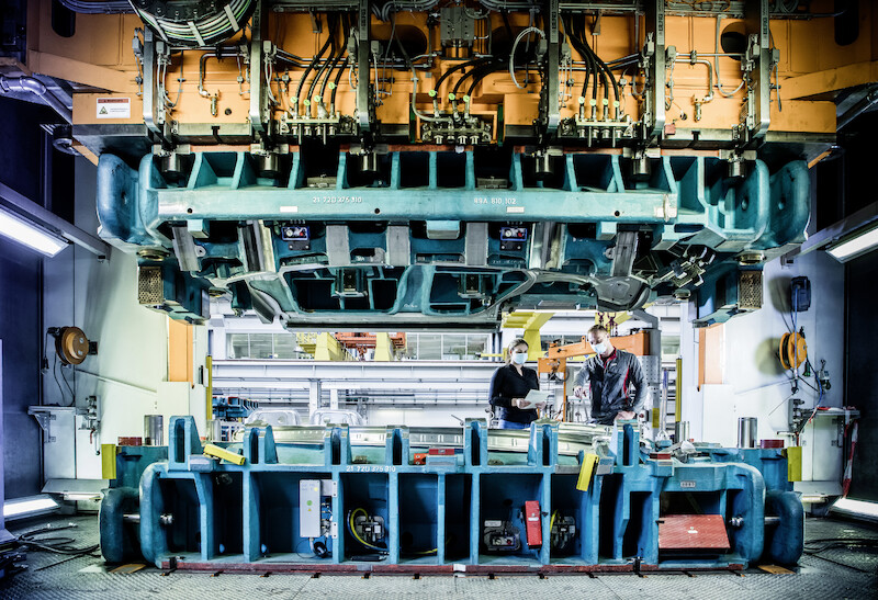 Precyzja w każdym calu: emocjonalny design Audi Q4 e-tron wykuwa się w metalu