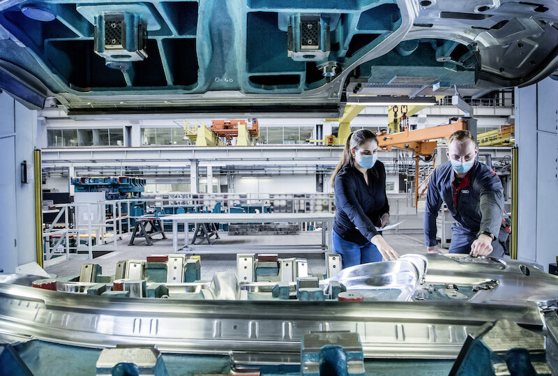 Precyzja w każdym calu: emocjonalny design Audi Q4 e-tron wykuwa się w metalu