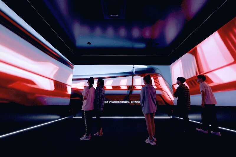 Relaksacyjny design: stoisko Audi na targach Design Shanghai 2021 stworzono we współpracy ze Stellą McCartney