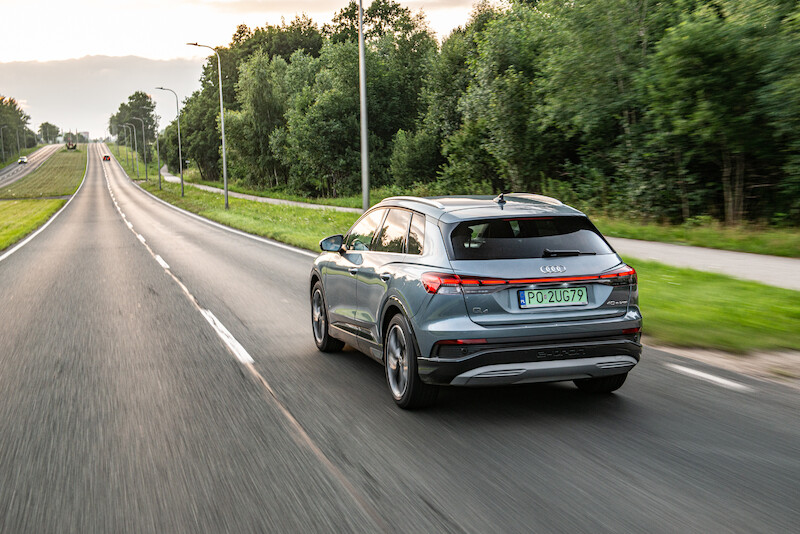 Audi Q4 e-tron - motion