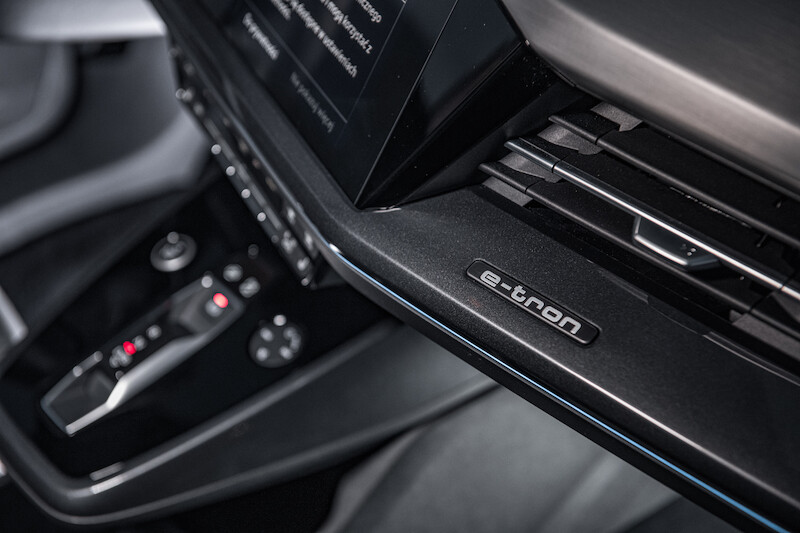 Audi Q4 Sportback e-tron - interior