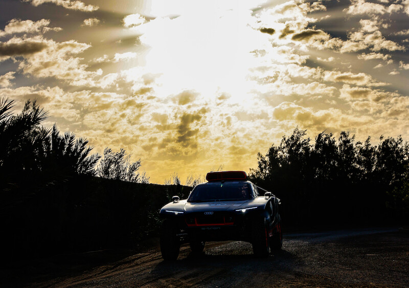 Do granic możliwości: kolejne testy Audi RS Q e-tron w Maroko przed Rajdem Dakar