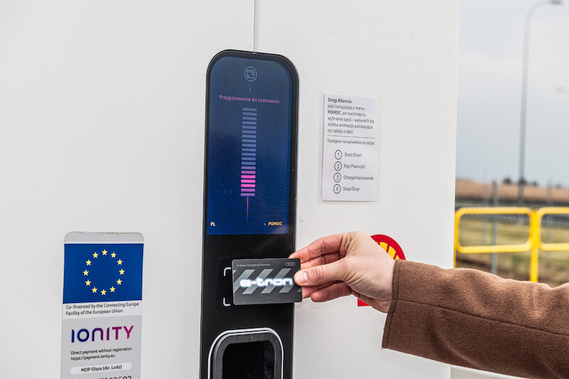 Ponad 5000 nowych punktów szybkiego ładowania do roku 2025 i nowe stacje w Polsce: ekspansja firmy IONITY wzmacnia ofertę ładowania samochodów marki Audi