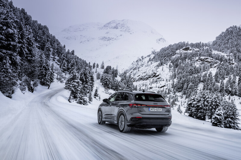 Elektromobilność zimą: inteligentne zarządzanie temperaturą w elektrycznych modelach Audi zapewnia odpowiedni zasięg i wydajność