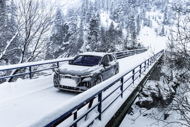 Elektromobilność zimą: inteligentne zarządzanie temperaturą w elektrycznych modelach Audi zapewnia odpowiedni zasięg i wydajność
