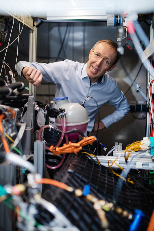 Elektromobilność zimą: inteligentne zarządzanie temperaturą w elektrycznych modelach Audi zapewnia odpowiedni zasięg i wydajność