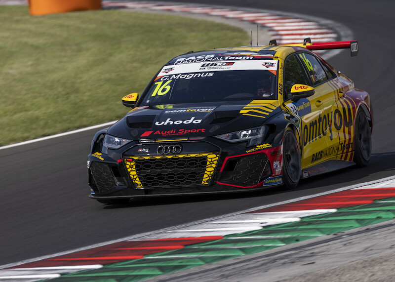 Audi RS 3 LMS po raz kolejny nagrodzone tytułem TCR Model of the Year