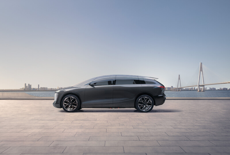 Kosmiczne podróżowanie w sercu megamiasta