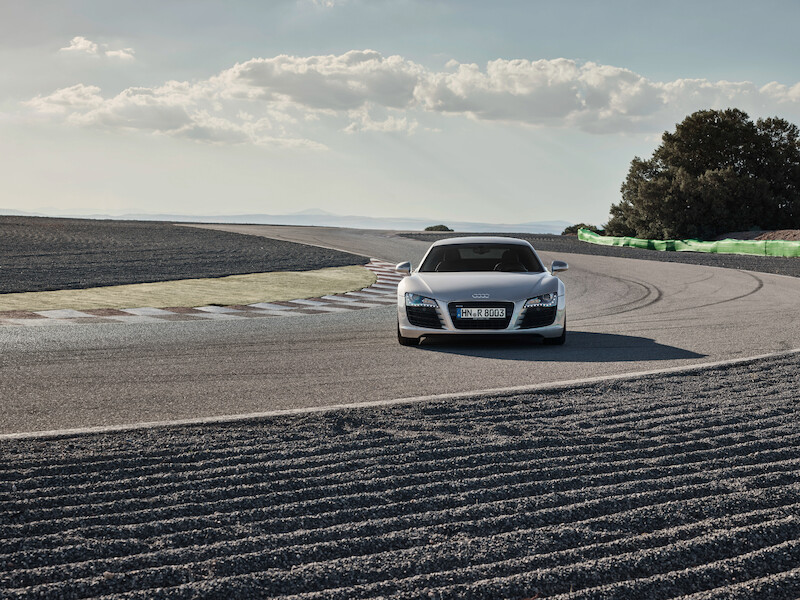 Najwyższe osiągi w swej najczystszej formie: Nowe Audi R8 Coupé V10 GT RWD