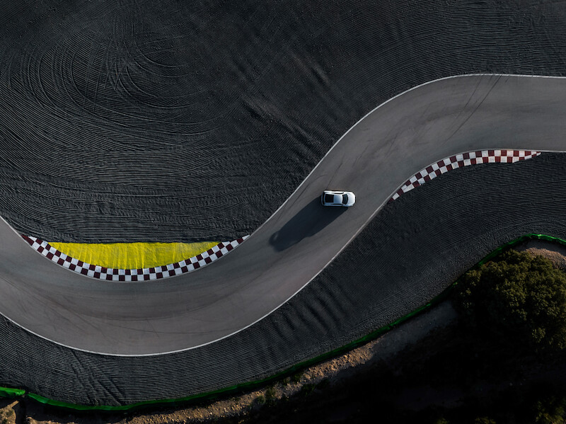 Najwyższe osiągi w swej najczystszej formie: Nowe Audi R8 Coupé V10 GT RWD