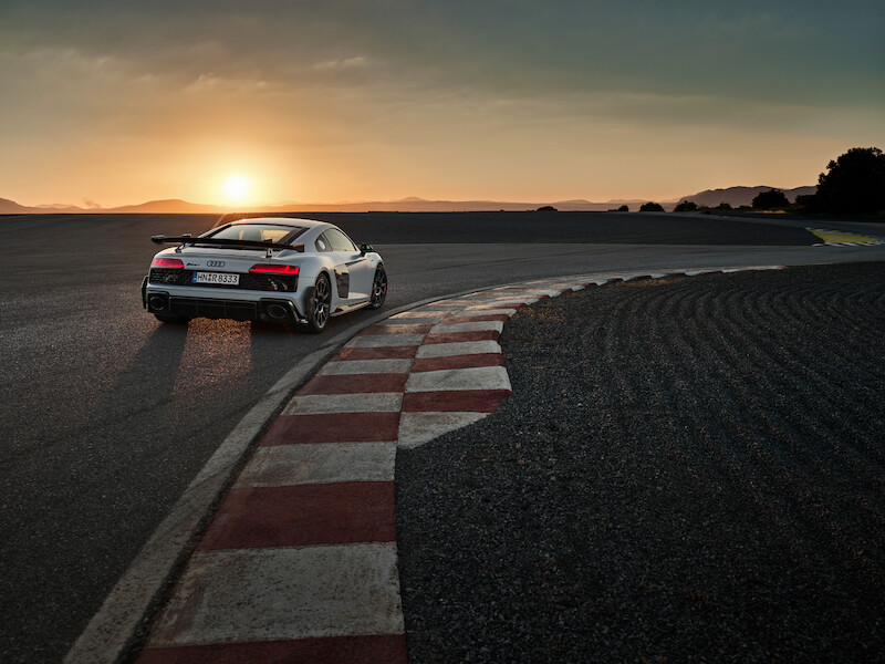 Najwyższe osiągi w swej najczystszej formie: Nowe Audi R8 Coupé V10 GT RWD