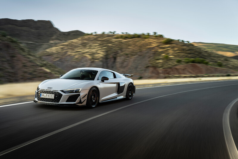 Najwyższe osiągi w swej najczystszej formie: Nowe Audi R8 Coupé V10 GT RWD