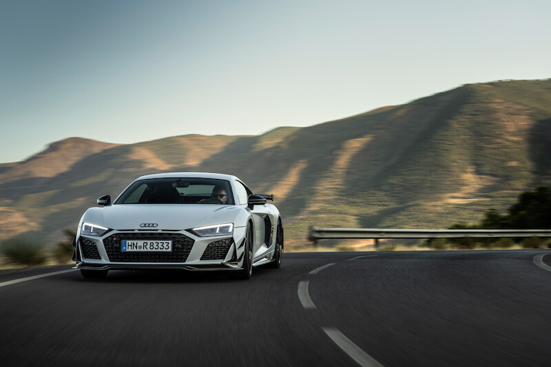 Najwyższe osiągi w swej najczystszej formie: Nowe Audi R8 Coupé V10 GT RWD