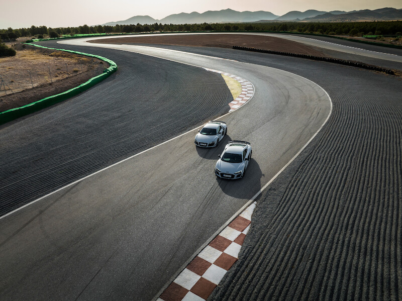 Najwyższe osiągi w swej najczystszej formie: Nowe Audi R8 Coupé V10 GT RWD