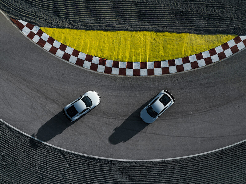 Najwyższe osiągi w swej najczystszej formie: Nowe Audi R8 Coupé V10 GT RWD