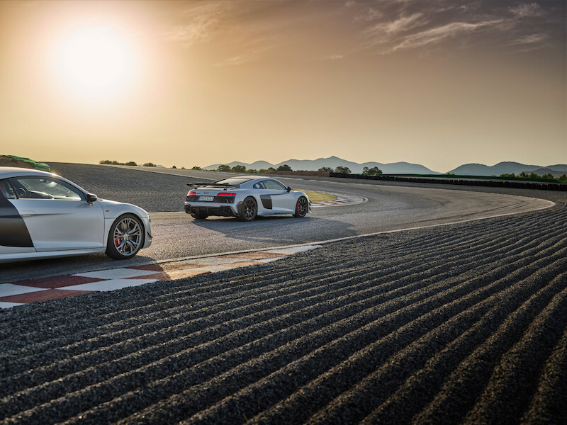 Najwyższe osiągi w swej najczystszej formie: Nowe Audi R8 Coupé V10 GT RWD