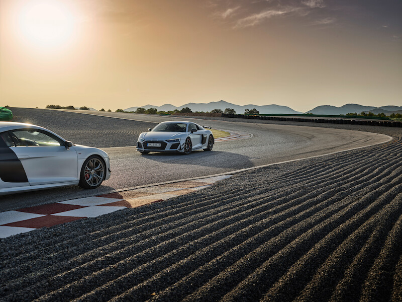 Najwyższe osiągi w swej najczystszej formie: Nowe Audi R8 Coupé V10 GT RWD