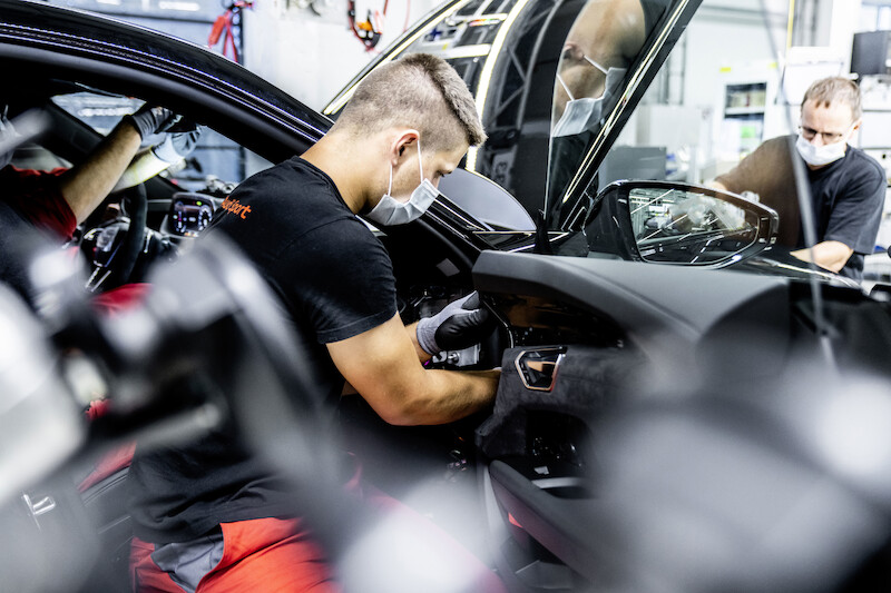 &#8220;Czerwony Romb&#8221; w &#8220;Zielonym Piekle&#8221;: 40 lat Audi Sport GmbH i specjalny występ na Nürburgring