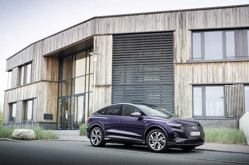 Elektryczne, wydajne i naładowane emocjami: Najważniejsze fakty o Audi Q4 e-tron i Q4 Sportback e-tron