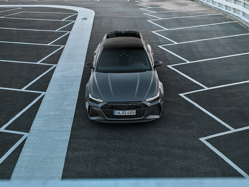 Pełna dynamiki moc i ekspresyjny design: Audi RS 6 Avant performance
