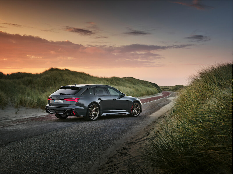 Pełna dynamiki moc i ekspresyjny design: Audi RS 6 Avant performance
