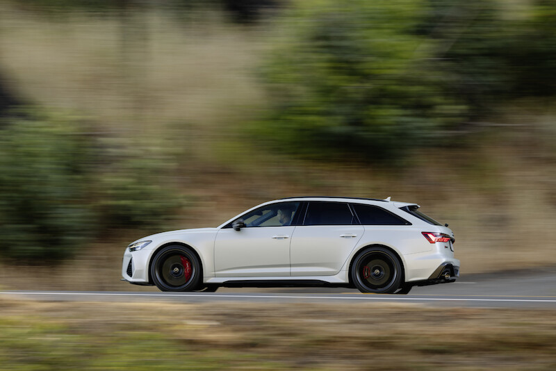 Pełna dynamiki moc i ekspresyjny design: Audi RS 6 Avant performance