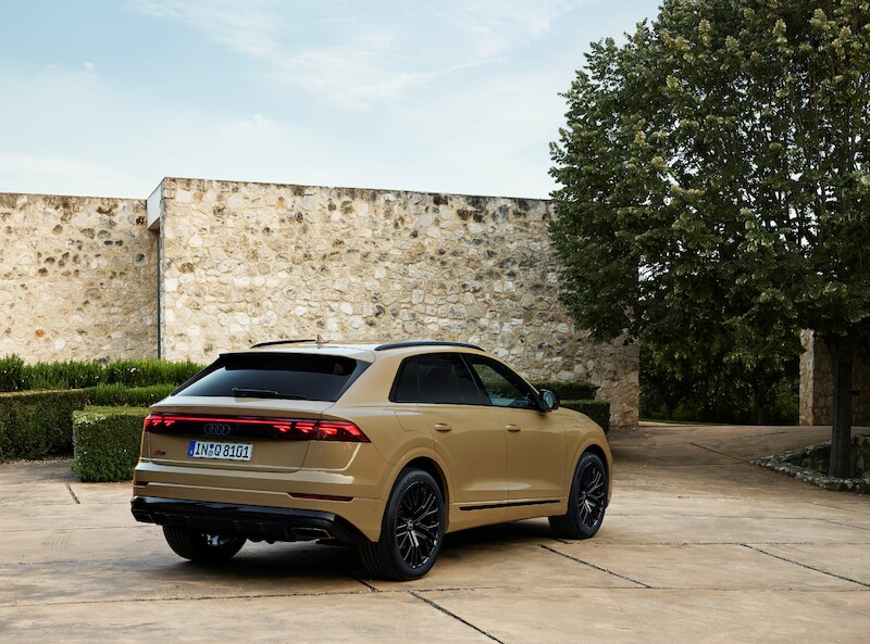 Ekspresyjny design i nowa technika świateł - udoskonalone Audi Q8