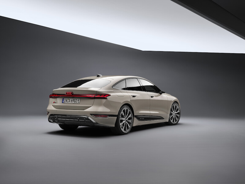 Nowe podejście do wyższej klasy średniej: Audi A6 e-tron wyznacza standardy w obszarach designu i zasięgu