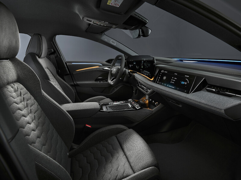 Nowe podejście do wyższej klasy średniej: Audi A6 e-tron wyznacza standardy w obszarach designu i zasięgu