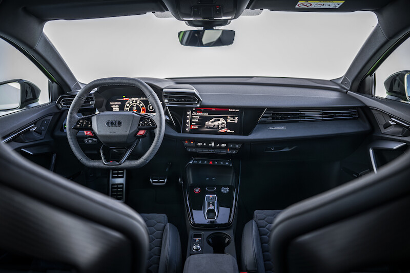 Uczta dla zmysłów: ulepszone Audi RS 3