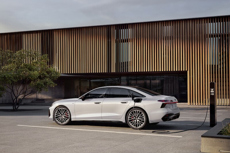 Sportowy charakter i maksymalna wydajność: nowe Audi A6 e-hybrid debiutuje w Polsce