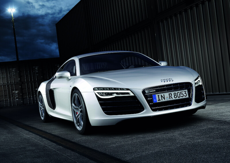 R8 V10 plus