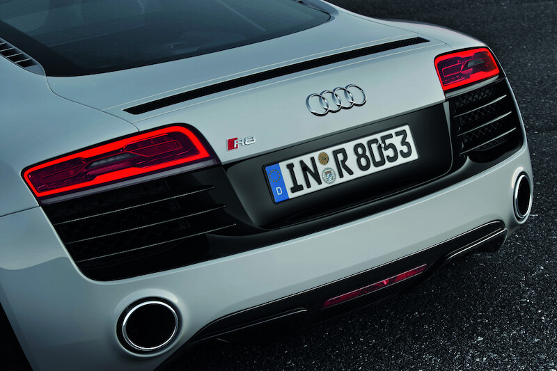R8 V10 plus