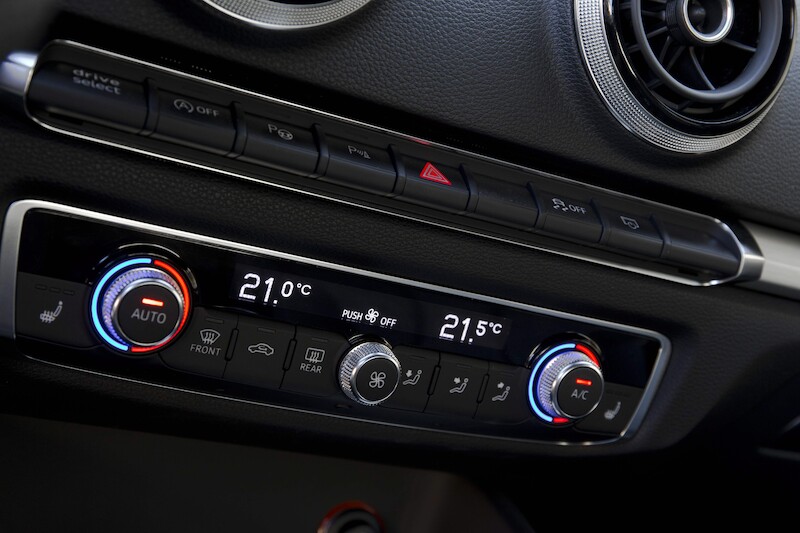 Audi A3 Limousine IV - wnętrze