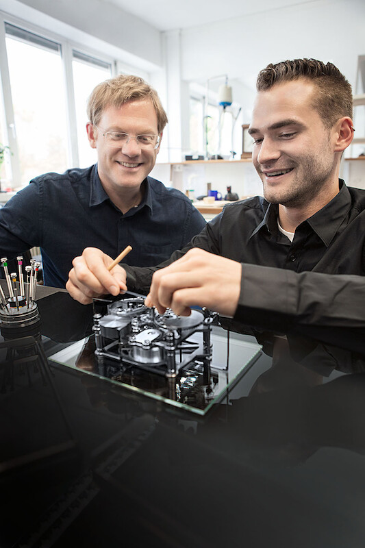 Zegar Erwin Sattler i Audi design: połączenie ponadczasowych technologii