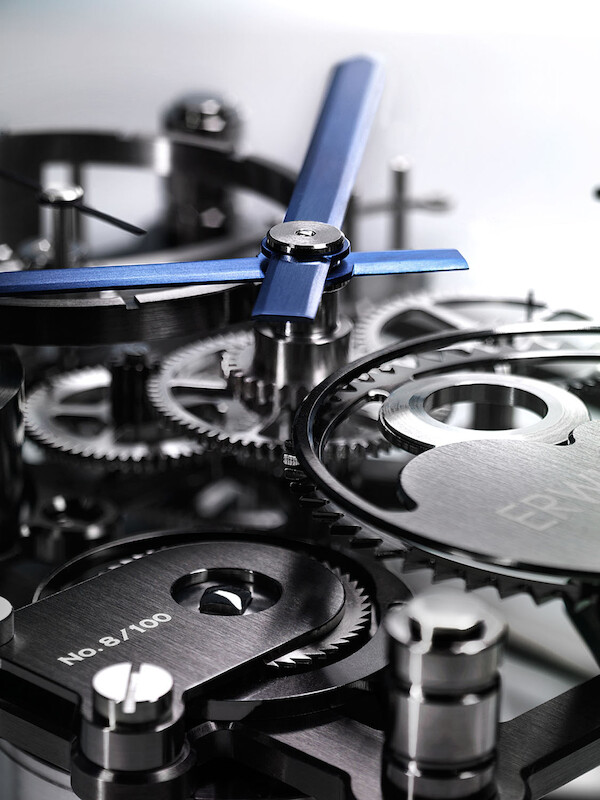 Zegar Erwin Sattler i Audi design: połączenie ponadczasowych technologii