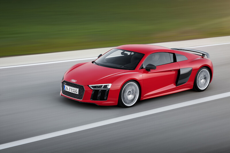 Audi R8 V10 plus