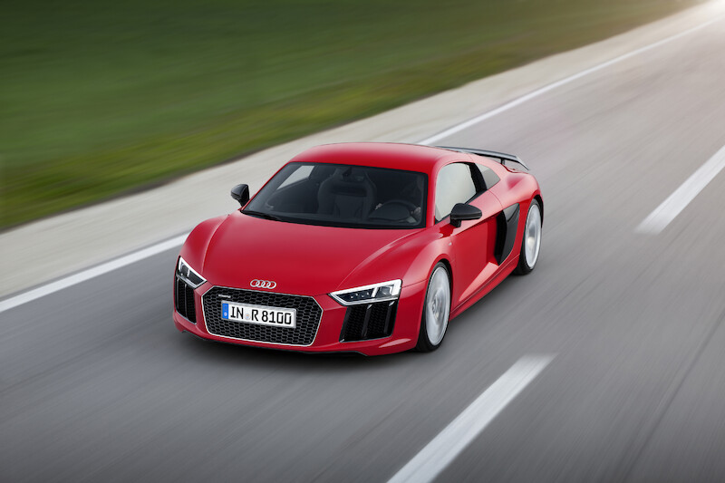 Audi R8 V10 plus