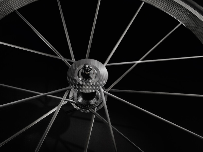 Audi przedstawia pierwszy wyścigowy rower z włókna węglowego