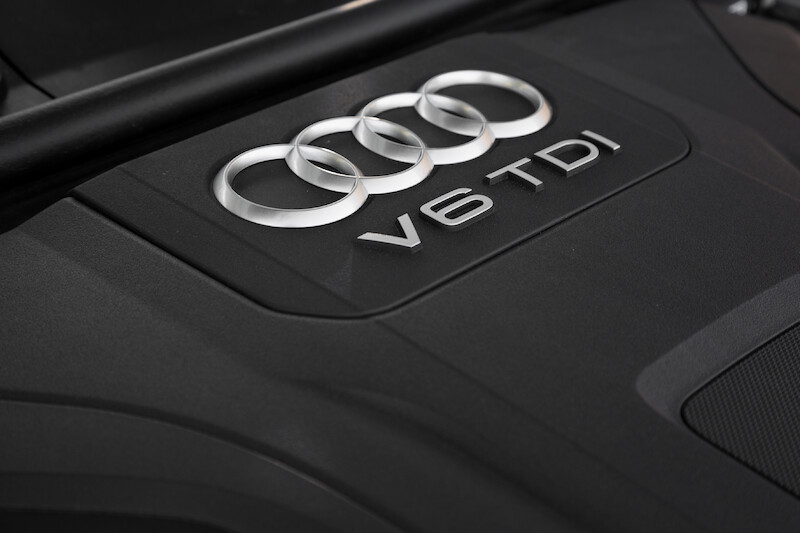 Audi Q7 - biały
