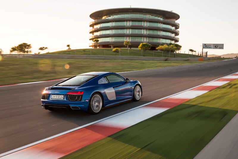 Audi R8 V10 - niebieski Ara